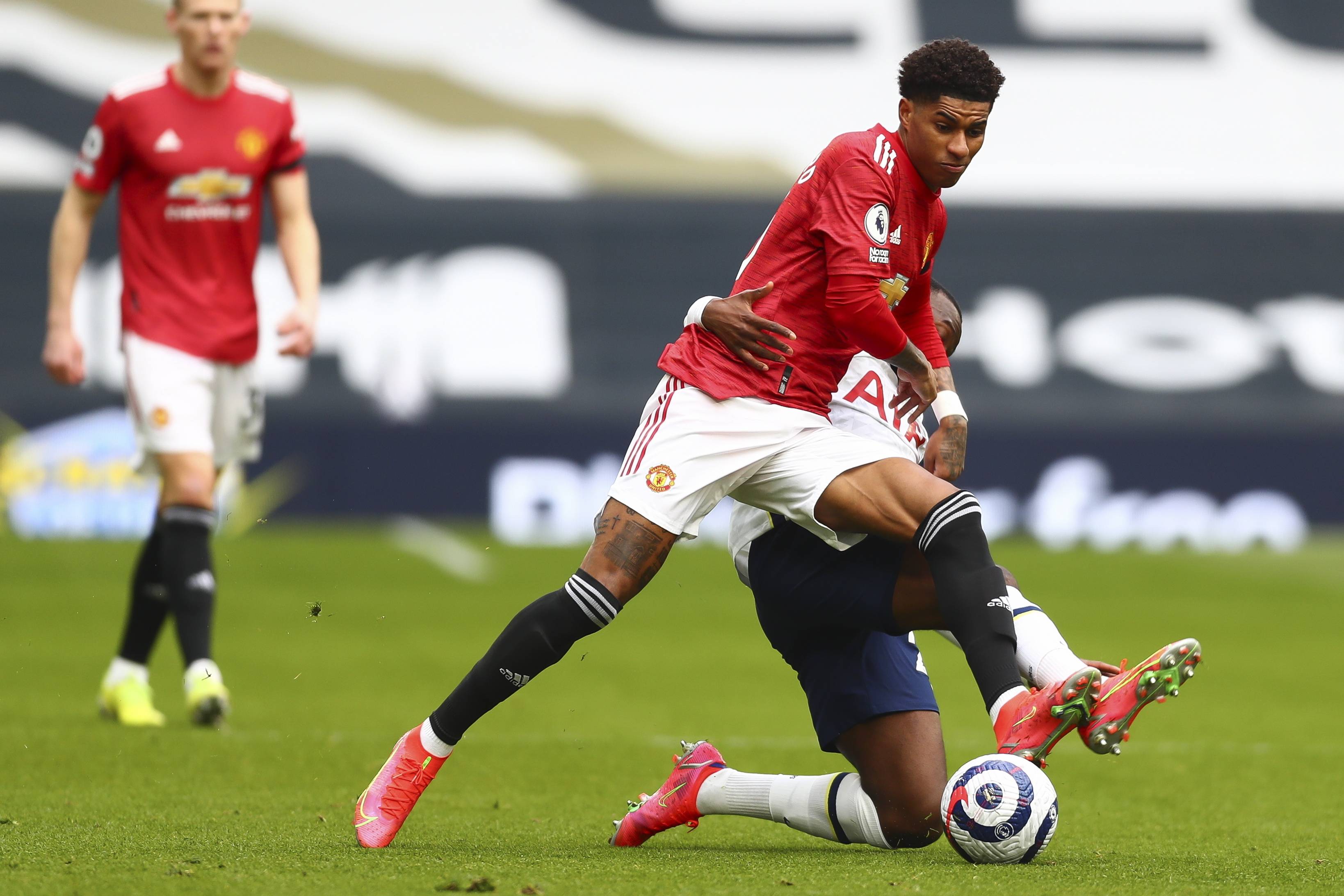 他在这场比 他在这场比